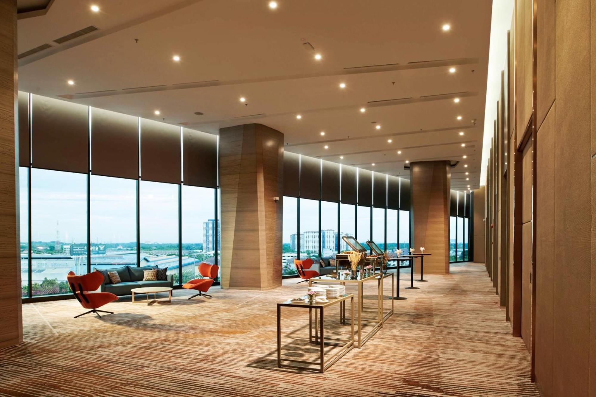Doubletree By Hilton Shah Alam I-City Exterior foto The 360° Lounge